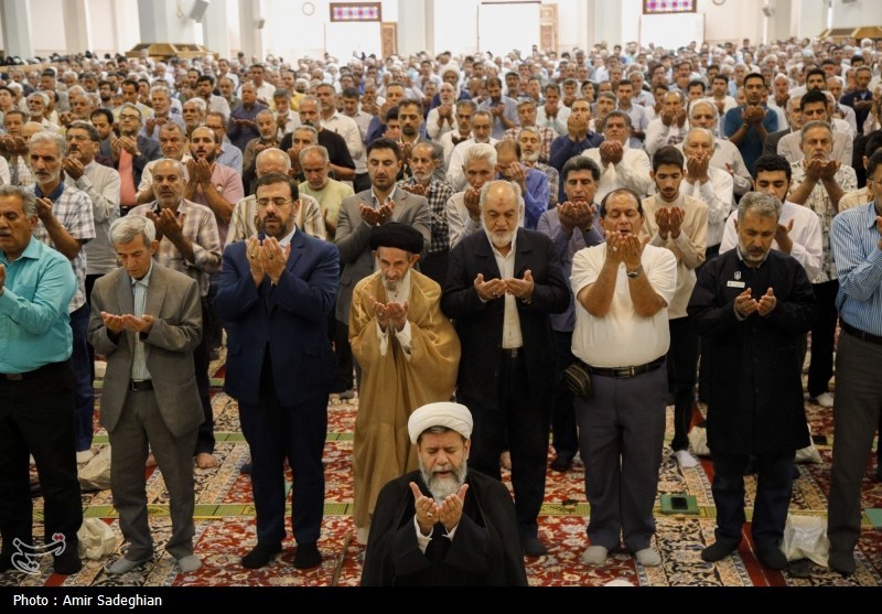 تصاویر نماز عید سعید قربان در حرم حضرت شاهچراغ (ع)