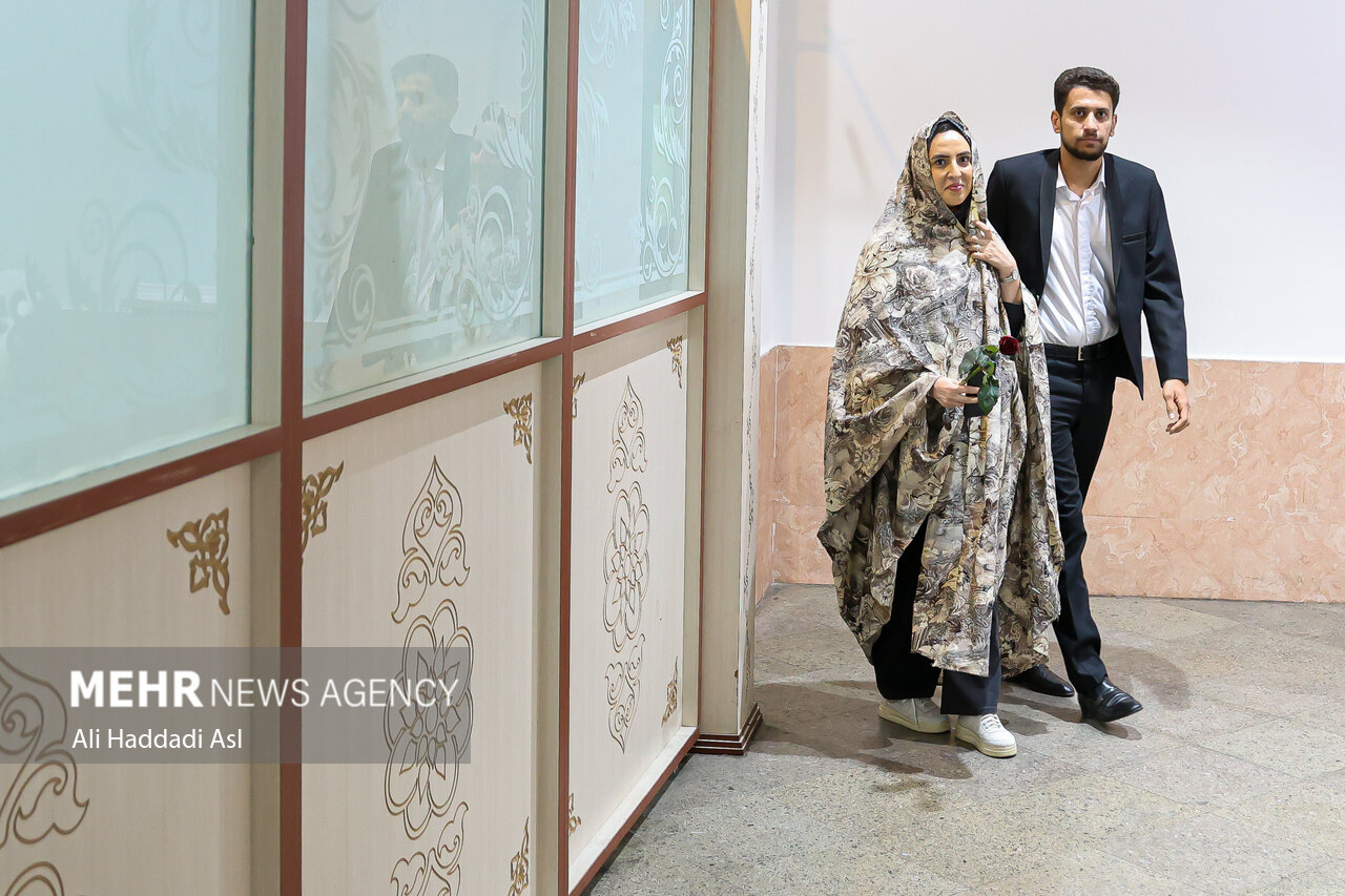 جشن ازدواج دانشجویی