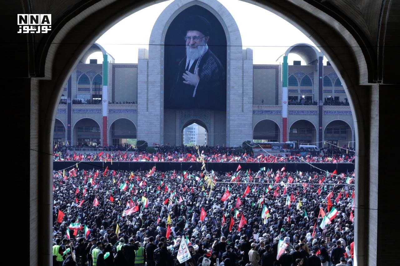 مصلی تهران وداع