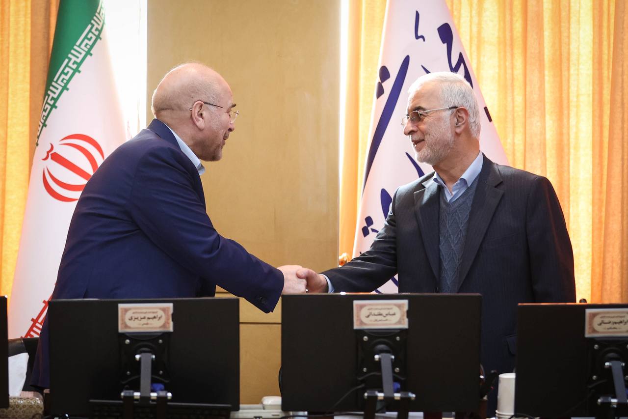حضور قالیباف در کمیسیون امنیت ملی با حضور وزرای کشور و راه و شهرسازی