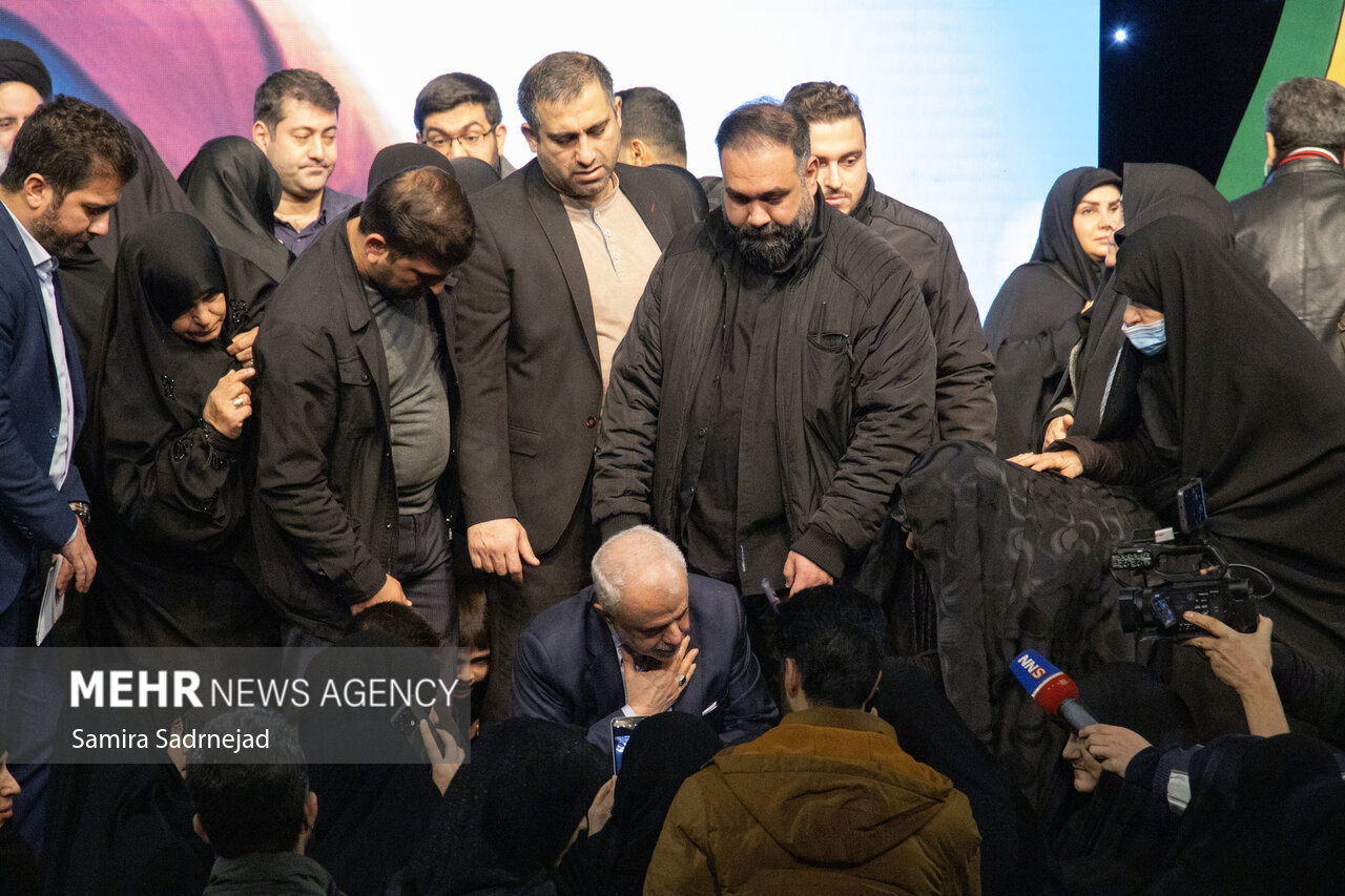 مراسم ملی تکریم مادران و همسران شهدا