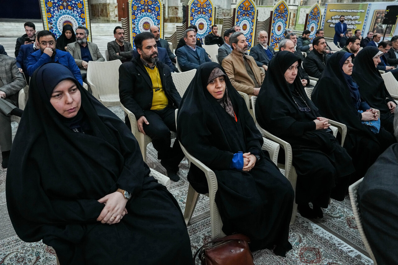 تجدید میثاق رئیس مجلس و نمایندگان با آرمان‌های امام(ره)