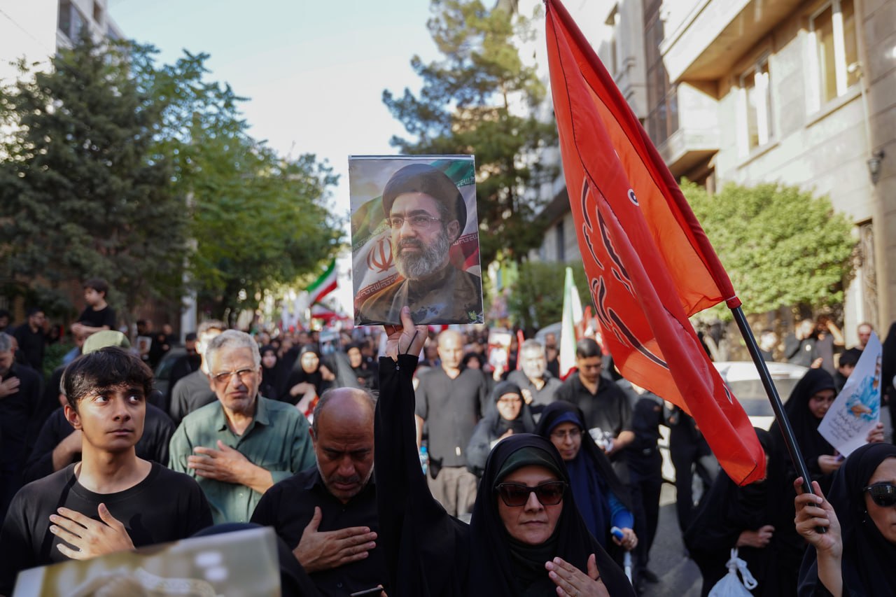 تشییع پیکر داماد رهبر شهید انقلاب