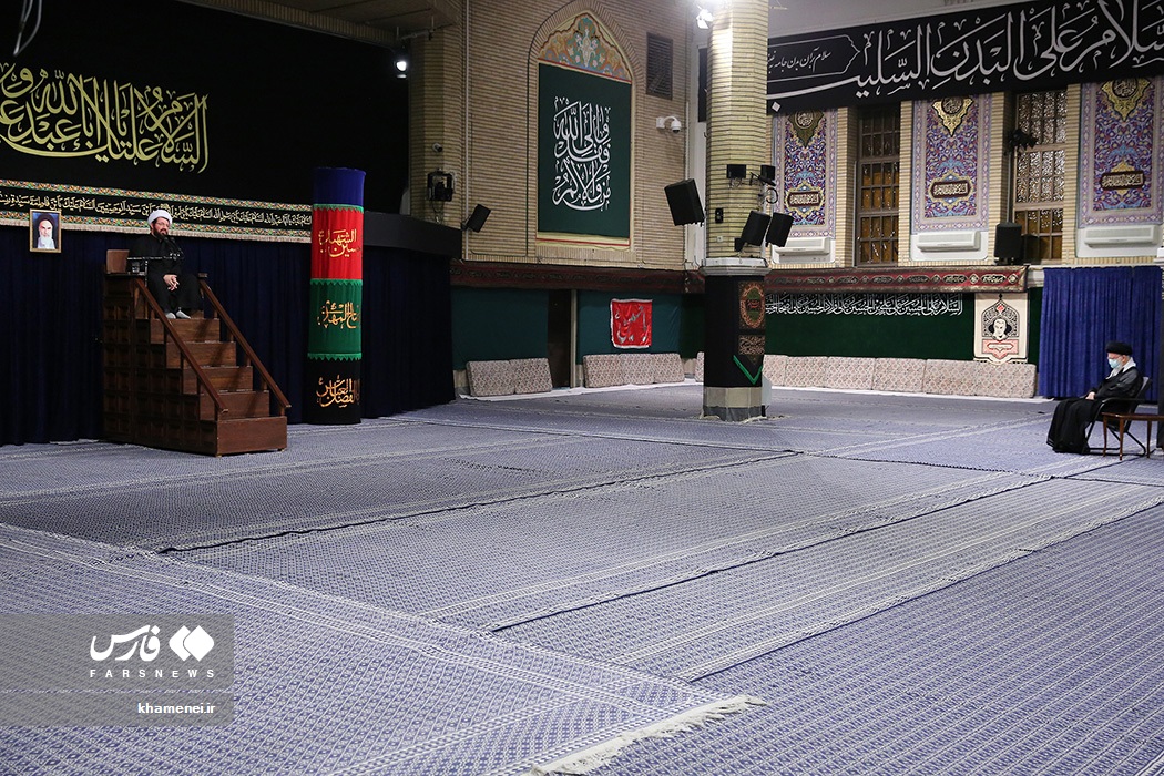 عزاداری شب تاسوعای حسینی با حضور رهبری