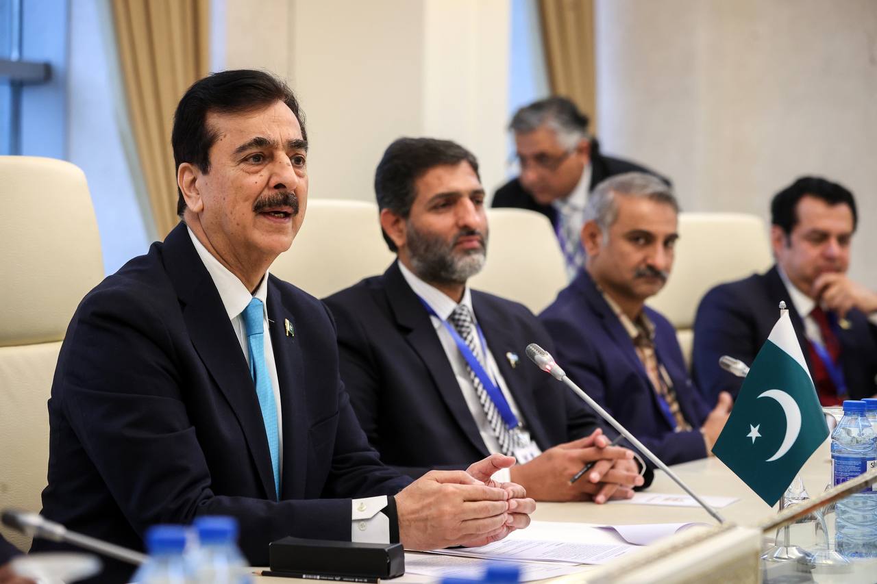 دیدار یوسف رضا گیلانی با قالیباف در باکو - آذربایجان