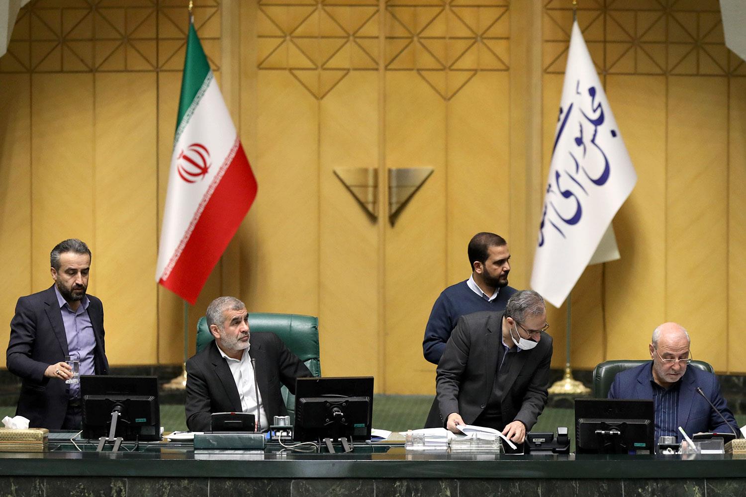 صحن علنی ۱۸ دی ماه ۱۴۰۱ مجلس