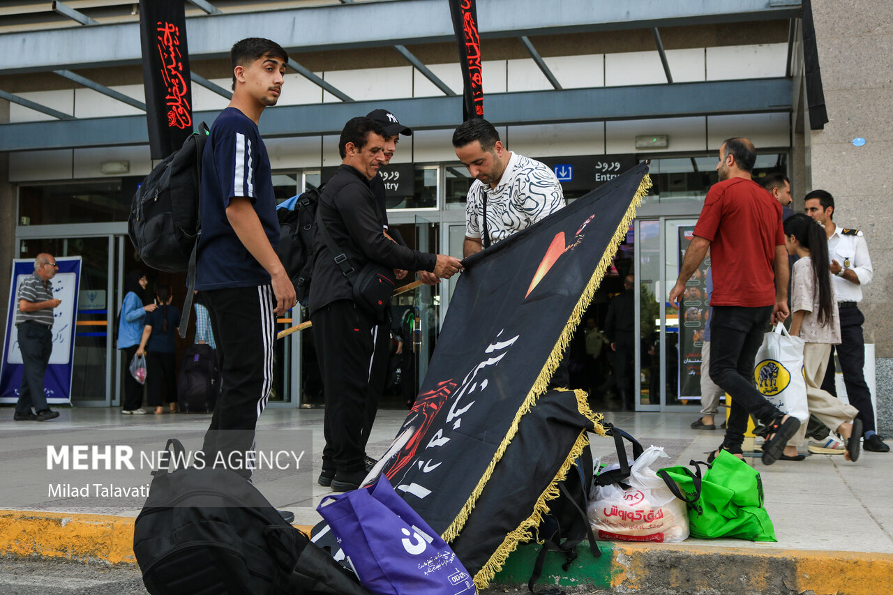 حرکت نخستین قطار زائران گیلانی اربعین حسینی به کرمانشاه