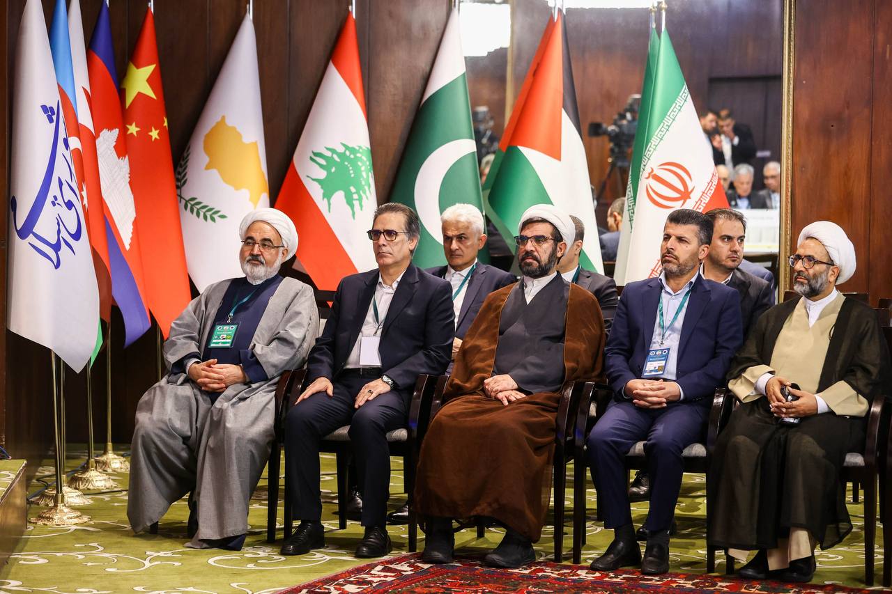 سخنرانی قالیباف در مراسم افتتاحیه نشست  (APA)