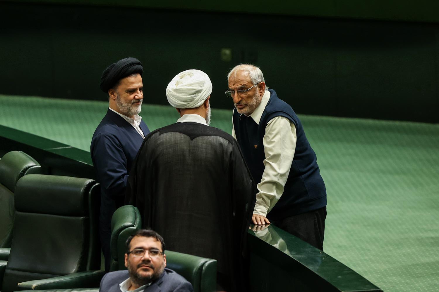نشست بررسی برنامه هفتم توسعه در صحن علنی مجلس شورای اسلامی