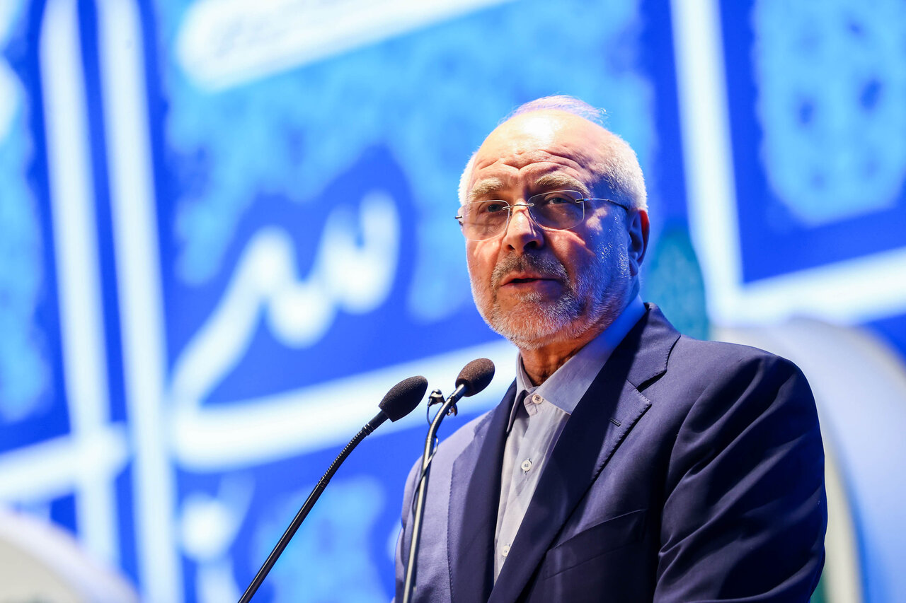  آیین رونمایی از مجموعه ۳۰ جلدی استعمارشناسی ایرانی با حضور قالیباف