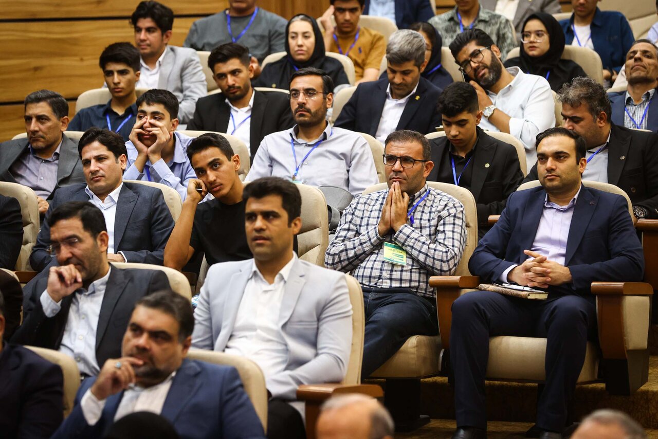 حضور قالیباف در اولین کارسوق حکمرانی داده‌محور