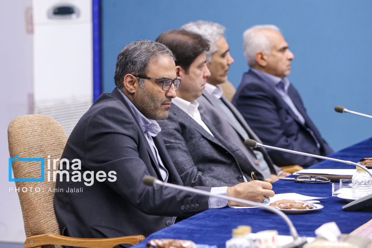 افتتاح و بهره برداری از طرح های نفت و نیرو