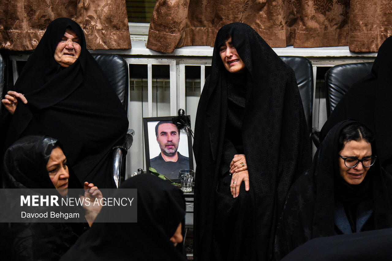  مراسم تشییع پیکر مطهر ۳ شهید مدافع امنیت