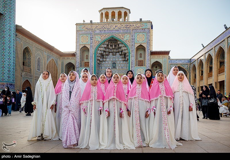 جشن روزه اولی ها در حرم مطهر حضرت شاهچراغ (ع)