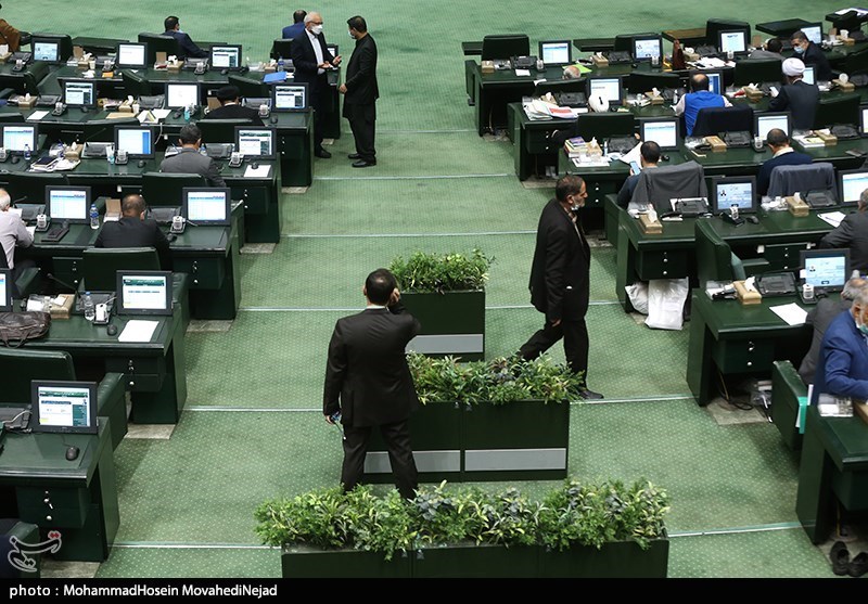 جلسه علنی مجلس با حضور وزیر ارتباطات