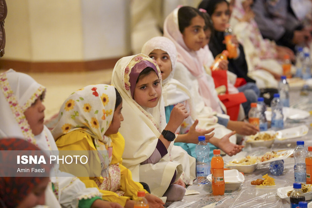 جشن بزرگ دختران روزه‌ اولی