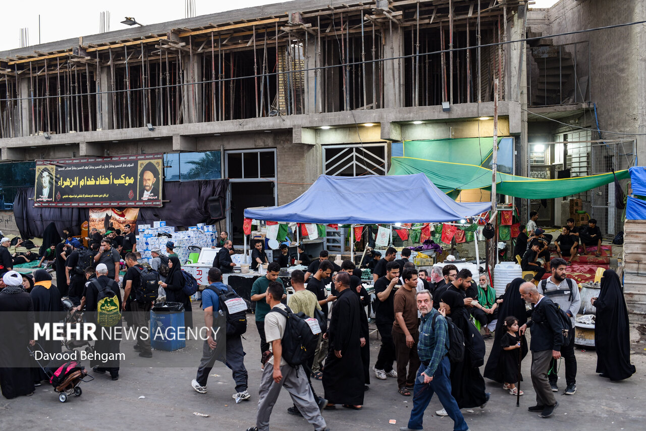 پیاده‌روی اربعین در طریق الحسین (ع)