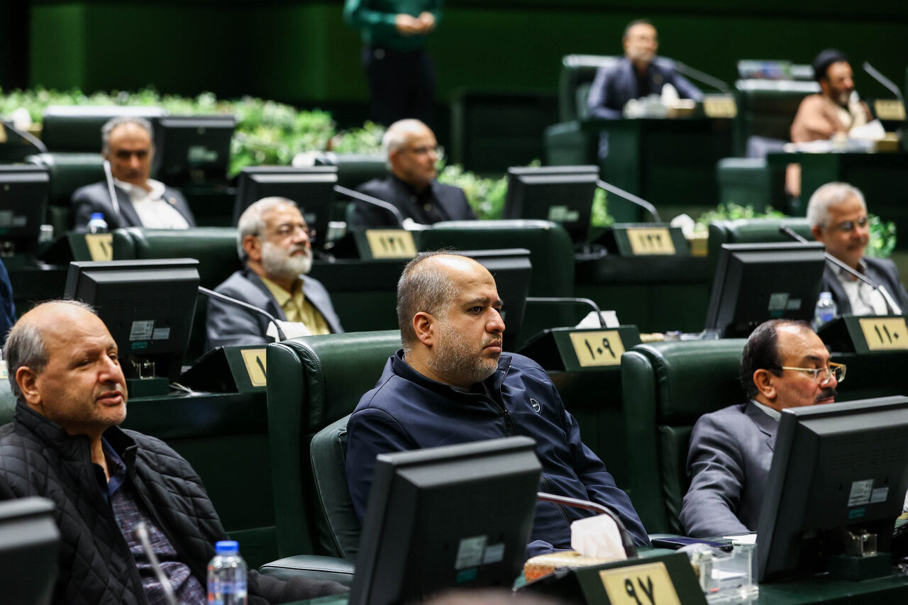 بررسی اجرای برنامه هفتم در مجلس با حضور رئیس جمهور