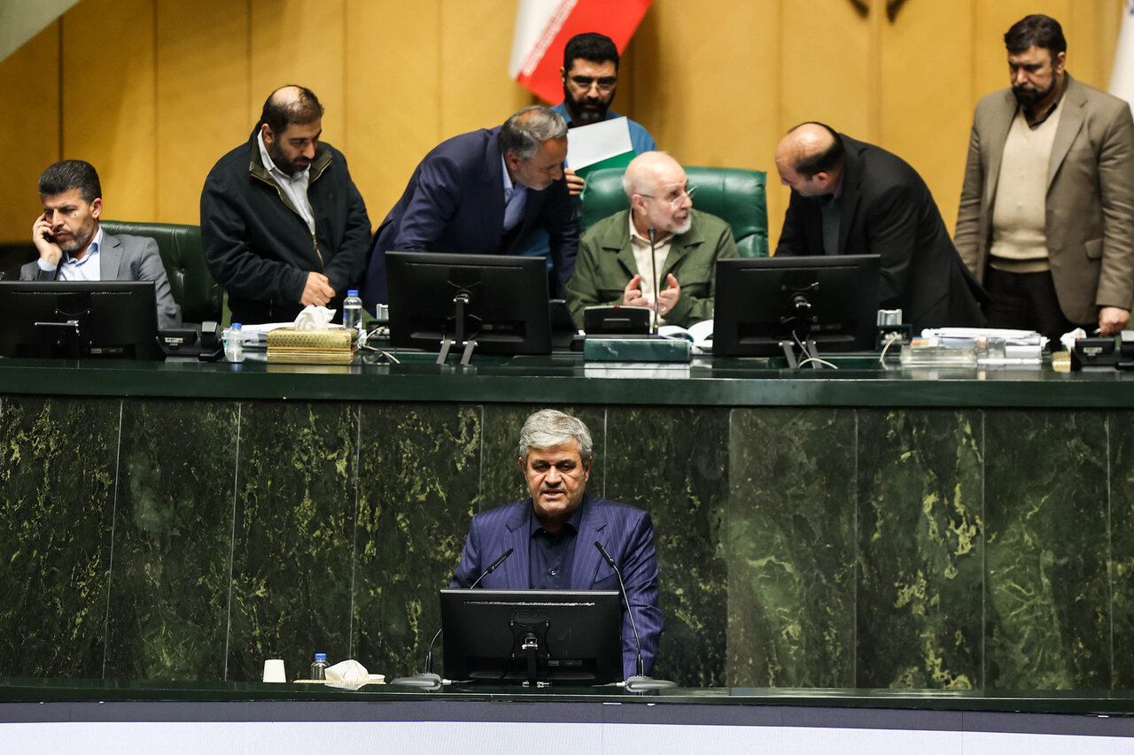 نشست علنی نوبت عصر یکشنبه ۲۶ بهمن ماه مجلس