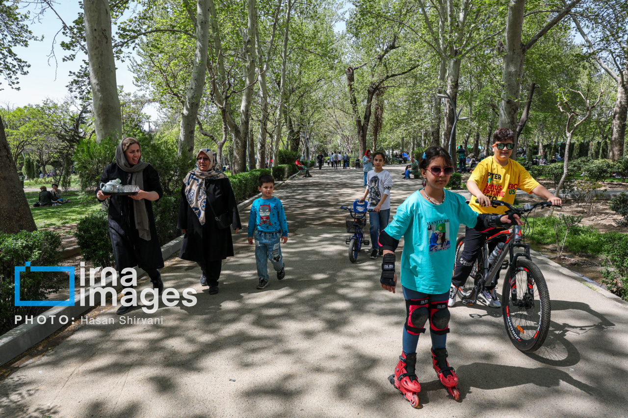 «سیزده‌بدَر» ۱۴۰۴ - پارک لاله