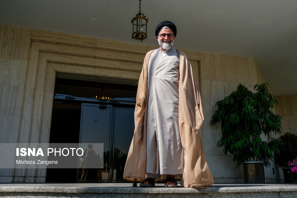  حضور وزرای دولت در جمع خبرنگاران