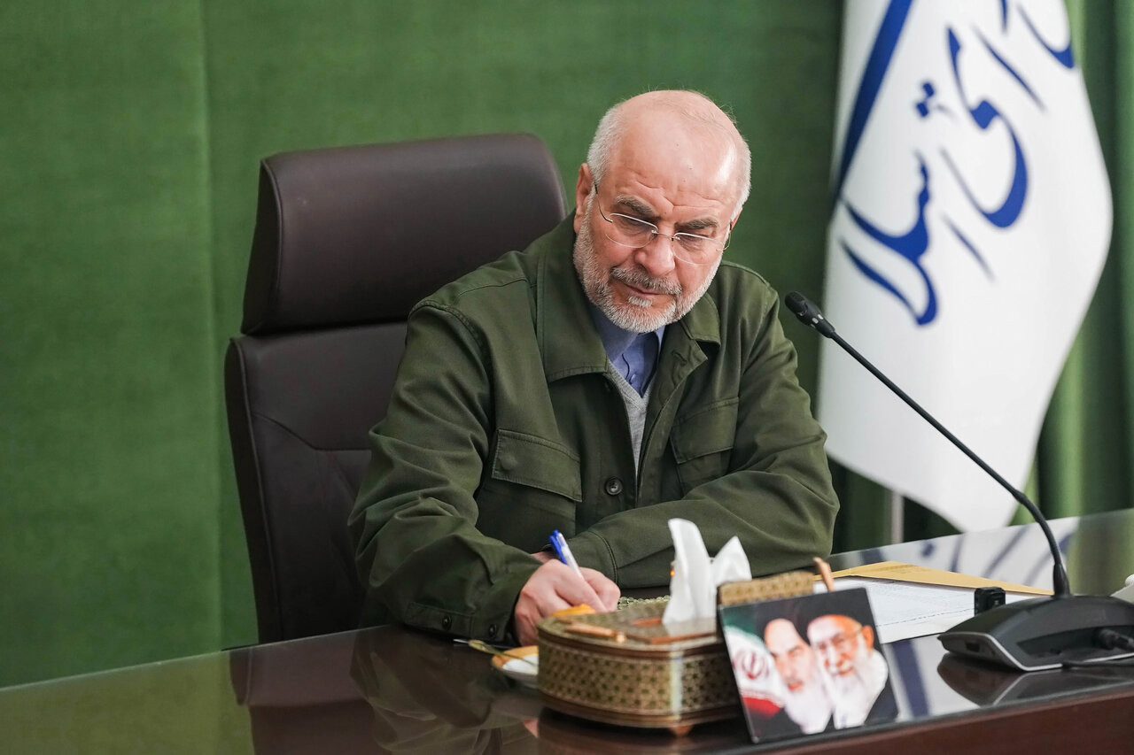 دیدار جمعی از جانبازان و ایثارگران با قالیباف