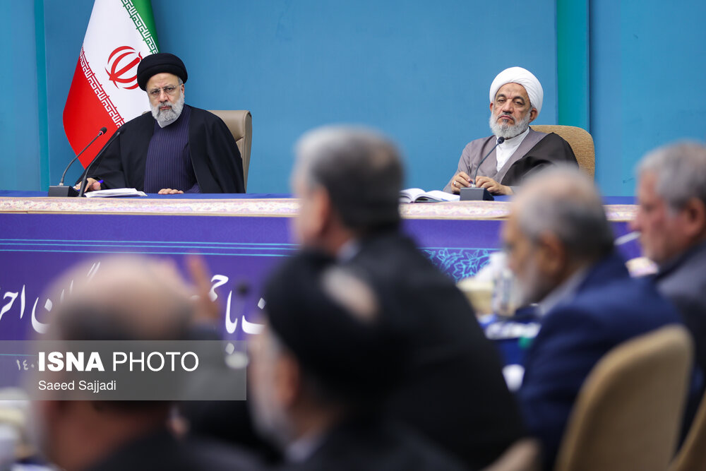 نشست دبیران کل احزاب و فعالان سیاسی با رئیس جمهور