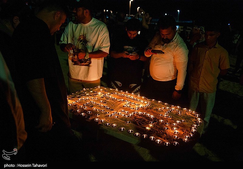 سوگواری ساکنین کیش برای جان‌باختگان حادثه بندر عباس