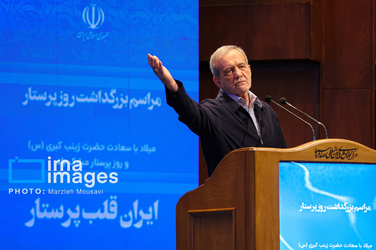 بزرگداشت مقام پرستار با حضور رئیس جمهور