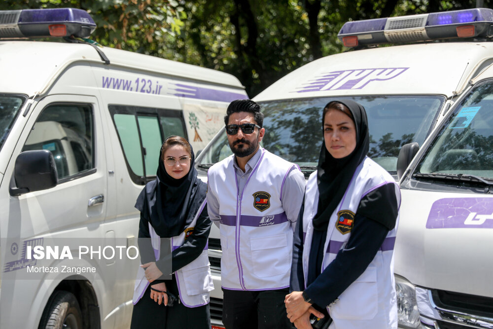 مراسم رژه خودرویی اورژانس اجتماعی در تهران