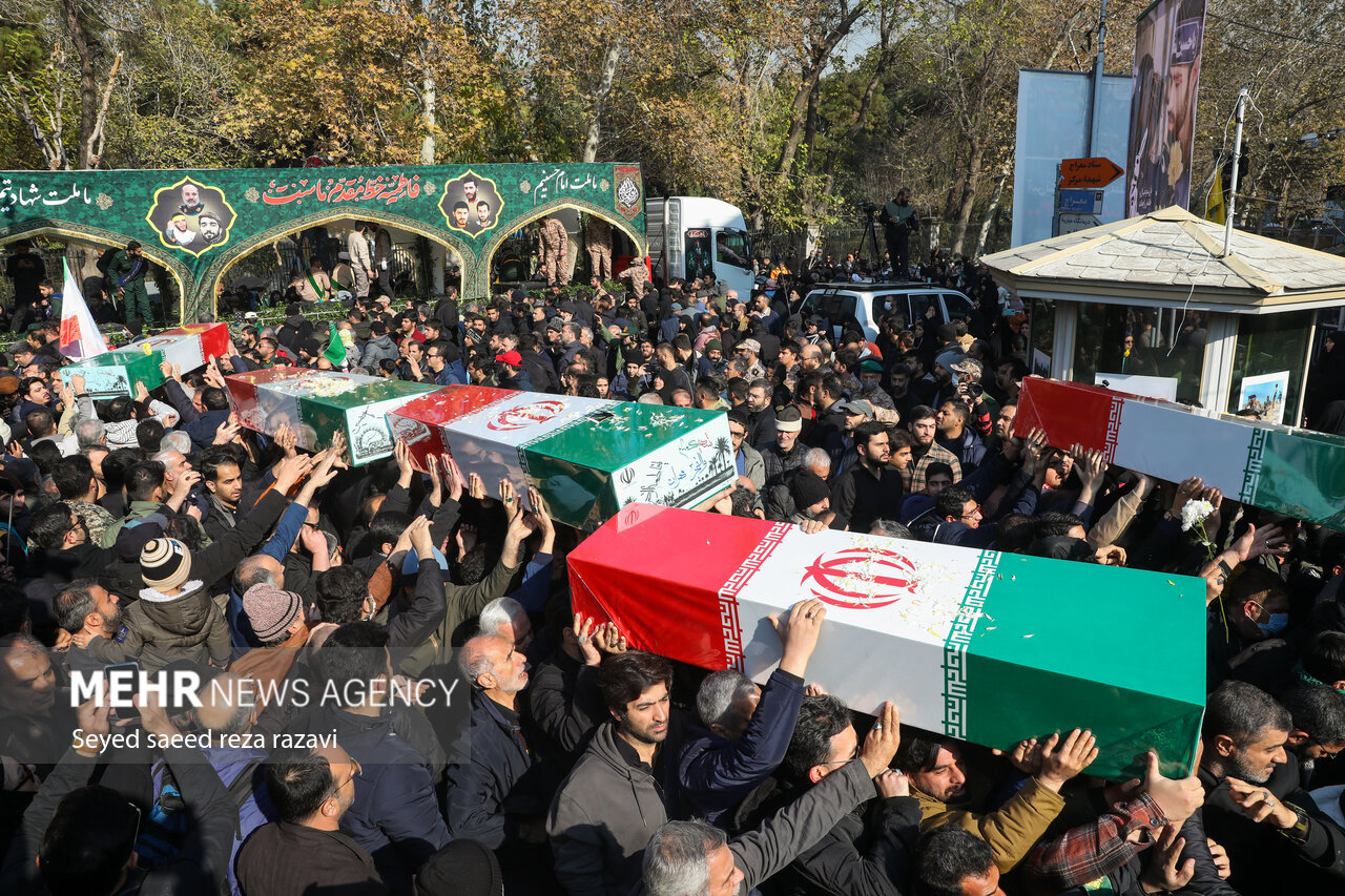 تشییع پیکر مطهر ۳۰۰ شهید گمنام دفاع مقدس در سراسر کشور