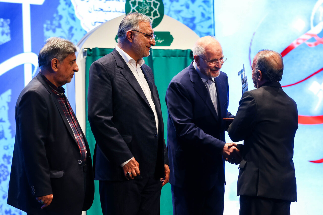  آیین رونمایی از مجموعه ۳۰ جلدی استعمارشناسی ایرانی با حضور قالیباف