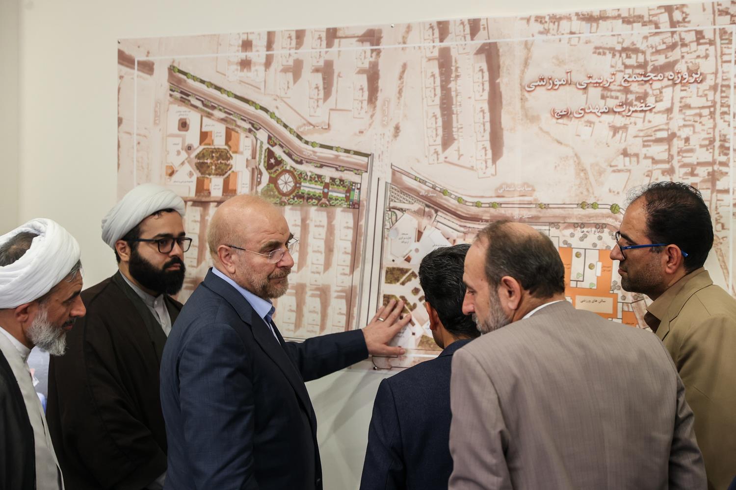 بازدید قالیباف از کلان پروژه 