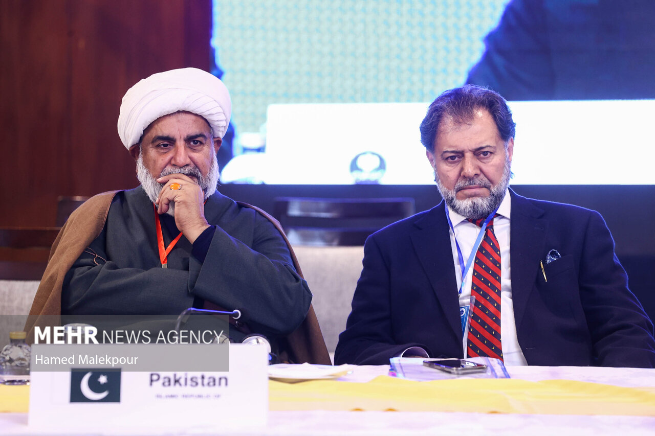 سفر رئیس مجلس به مشهد مقدس