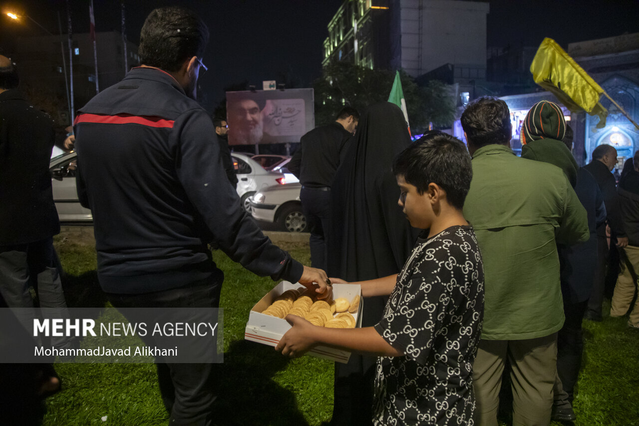 شادی مردم پس از حملات موشکی سپاه