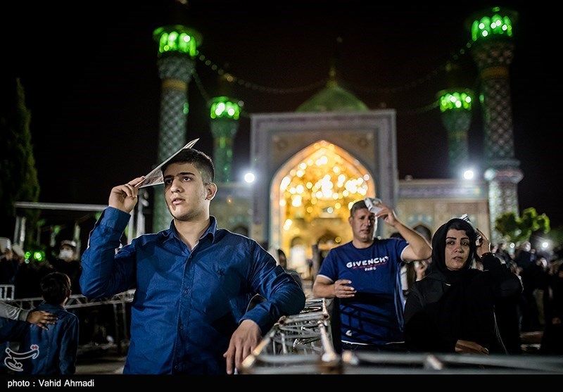  احیای شب قدر در امامزاده پنج تن لویزان