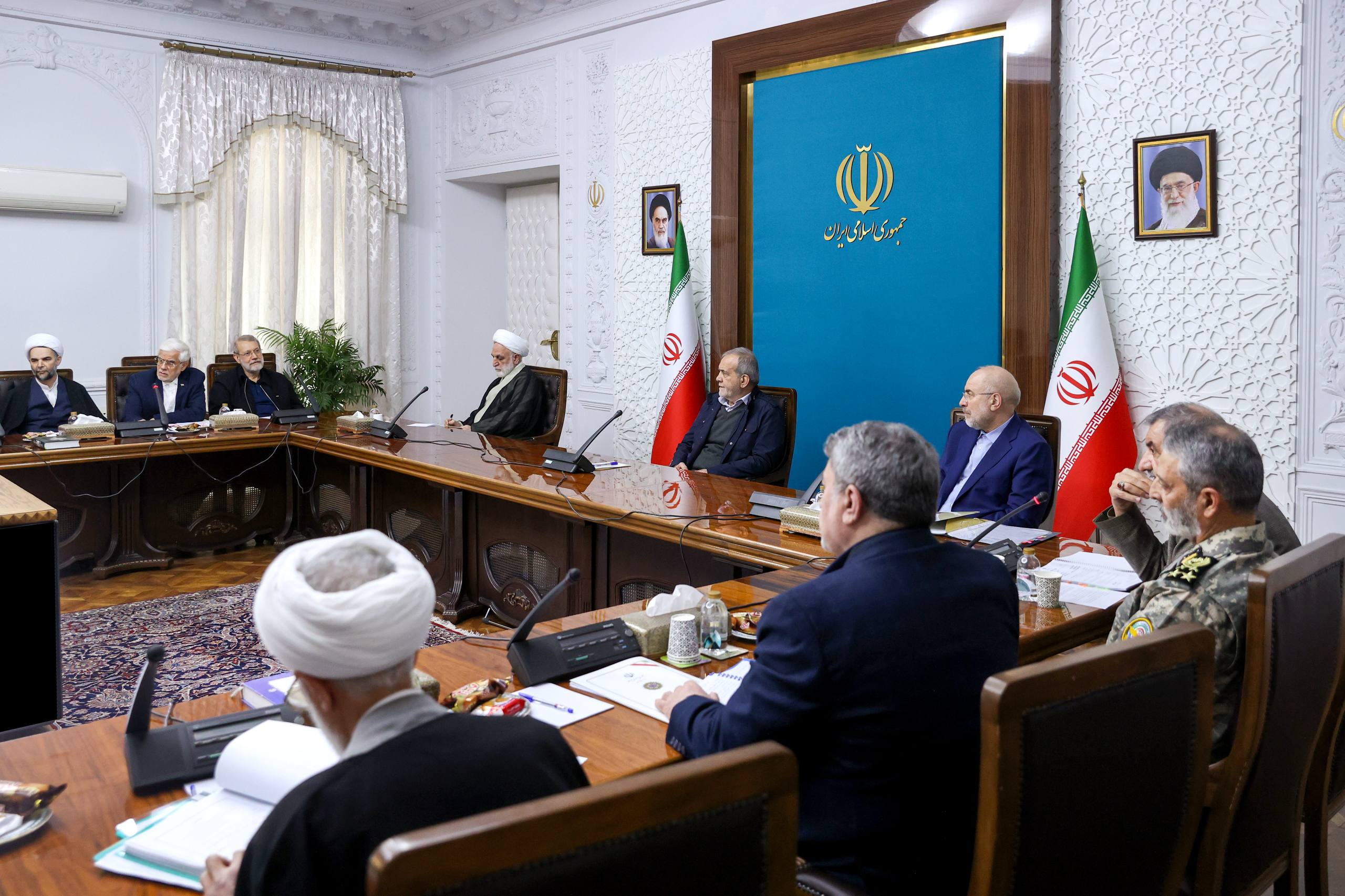 علی لاریجانی 