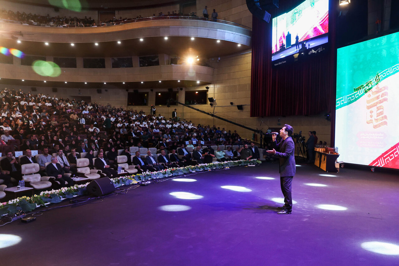  آیین رونمایی از مجموعه ۳۰ جلدی استعمارشناسی ایرانی با حضور قالیباف