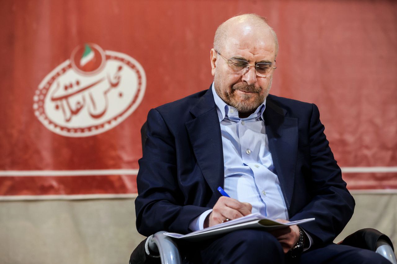  نشست صمیمی قالیباف با کارگران و بازنشستگان تهران