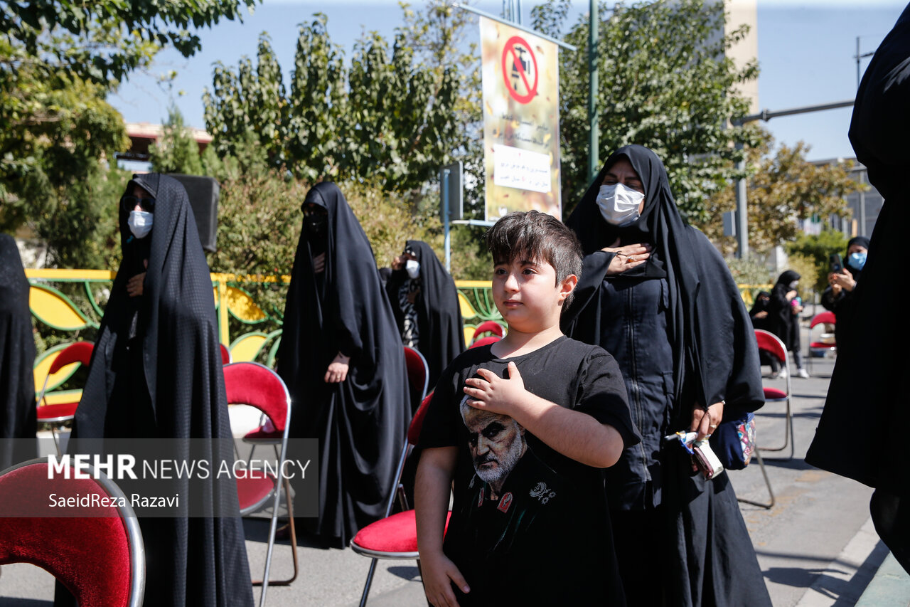 مراسم عزاداری ۲۸ صفر در میدان صادقیه تهران