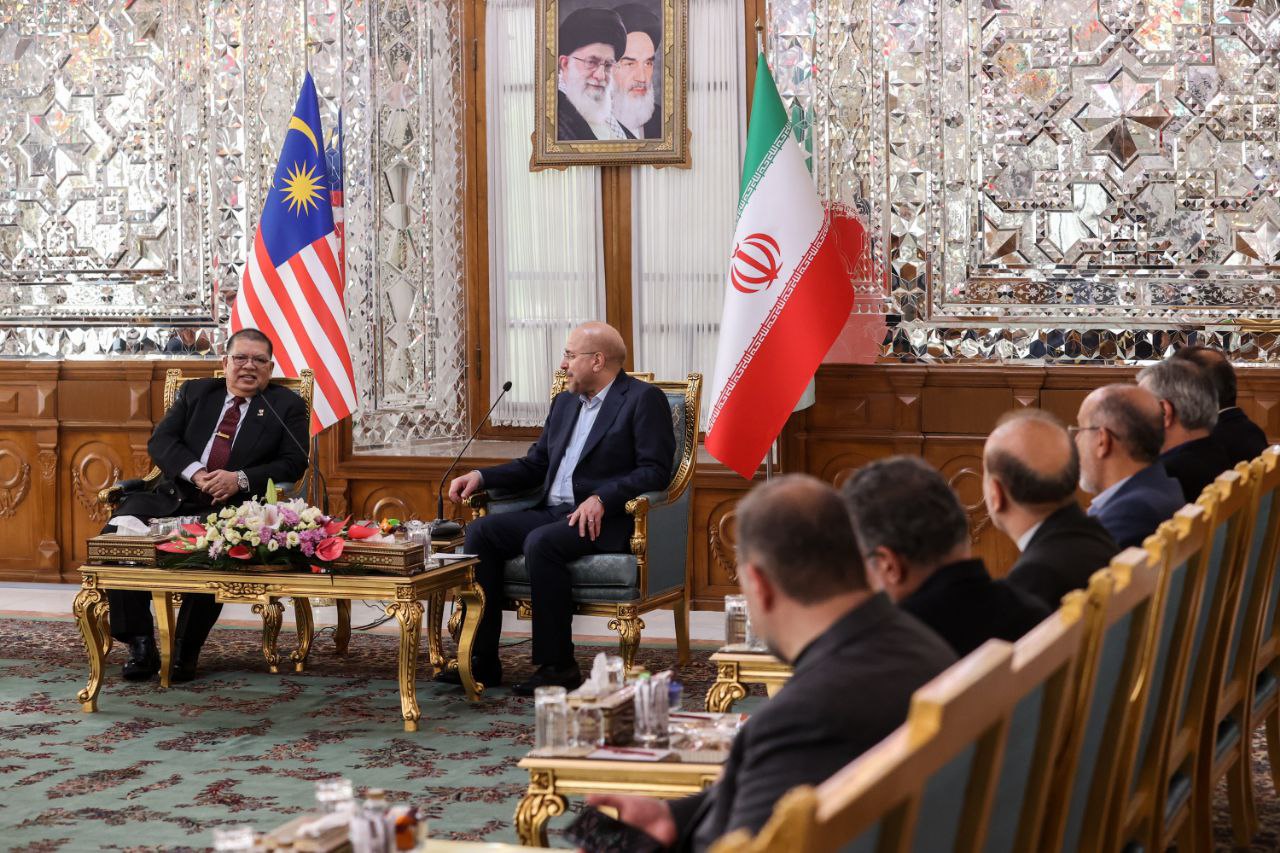 دیدار و گفت‌وگوی محمدباقر قالیباف و جوهری بن عبدول