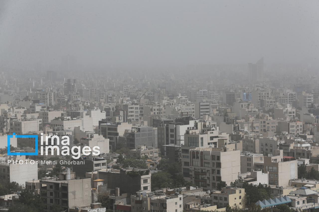 گرد و غبار در آسمان مشهد