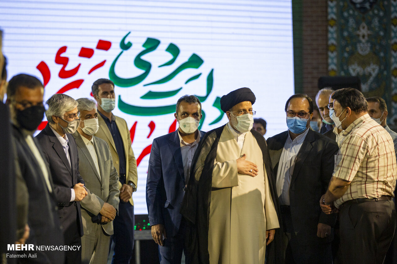 دیدار رئیسی با جمعی از اهالی ورزش