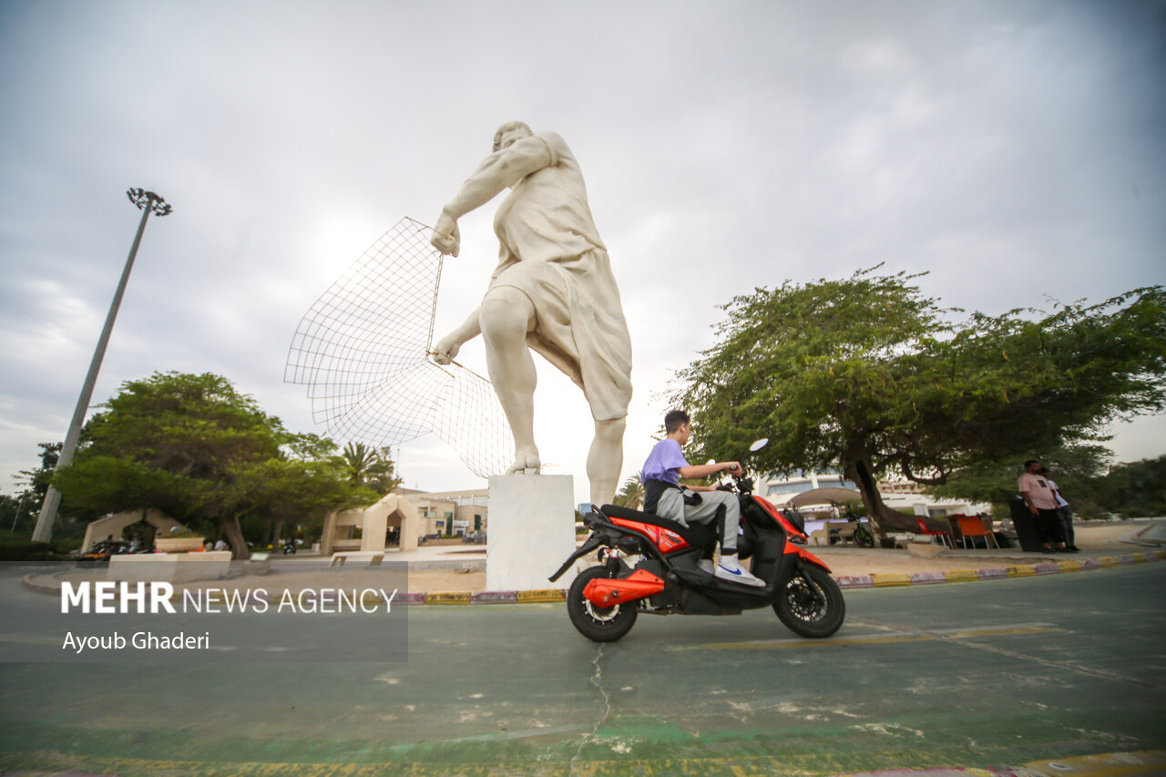 مسافران نوروزی جزیره کیش