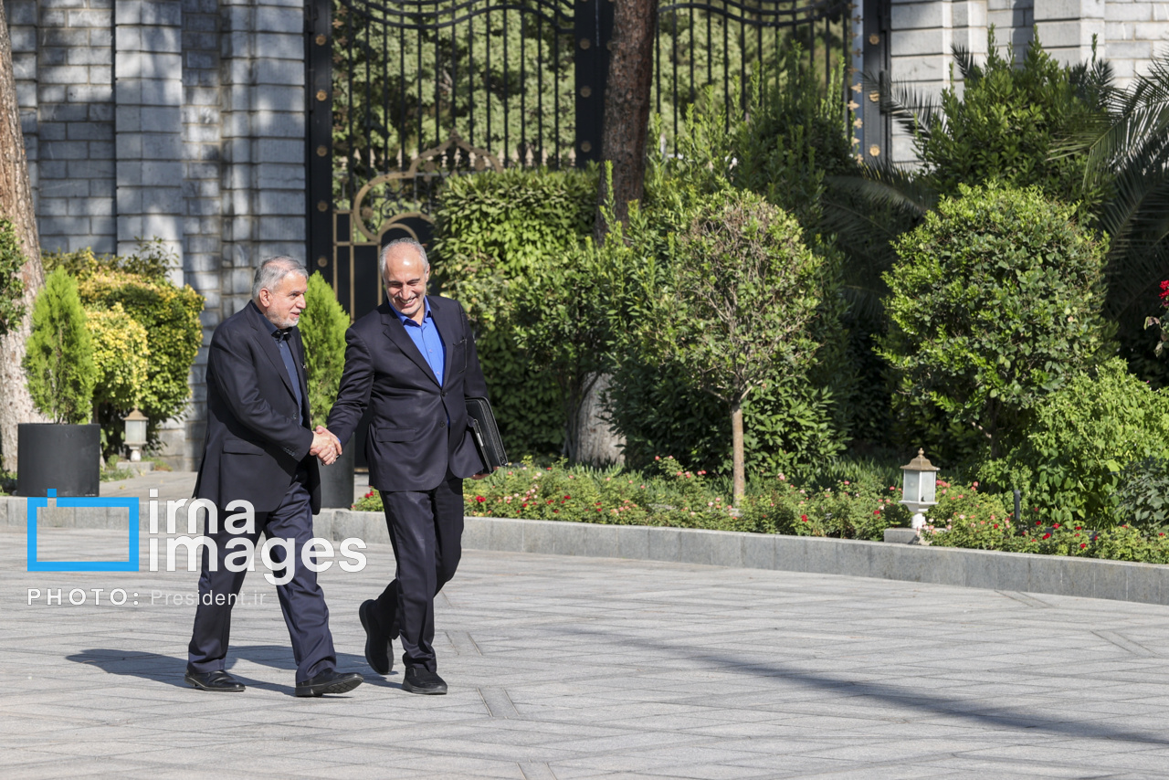 اولین جلسه هیئت دولت