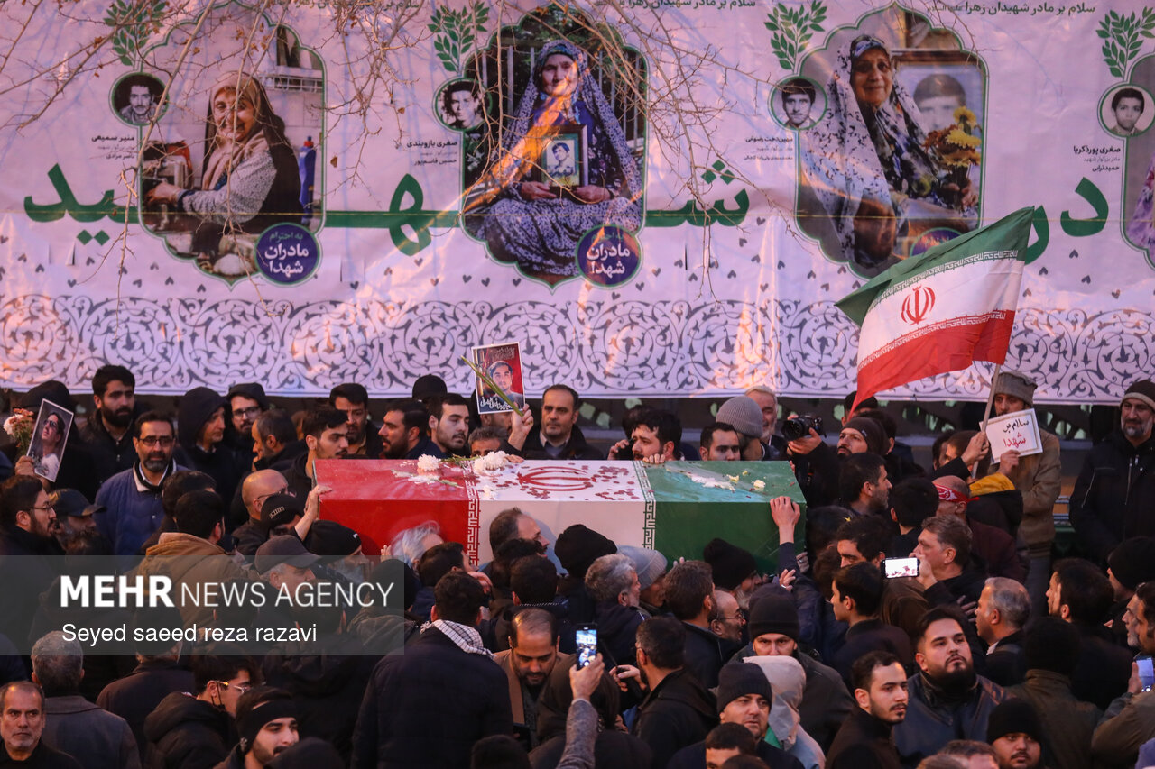 مراسم تشییع پیکرهای مطهر شهدای اغتشاشات