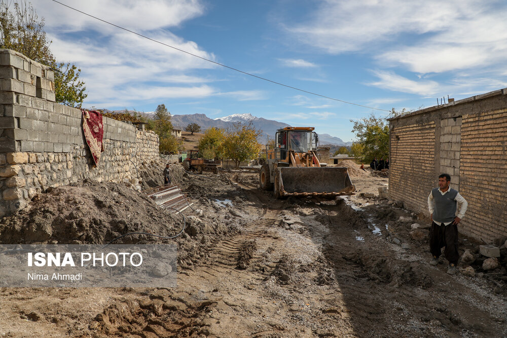 بازدید وزیر کشور از مناطق زلزله زده کوهرنگ