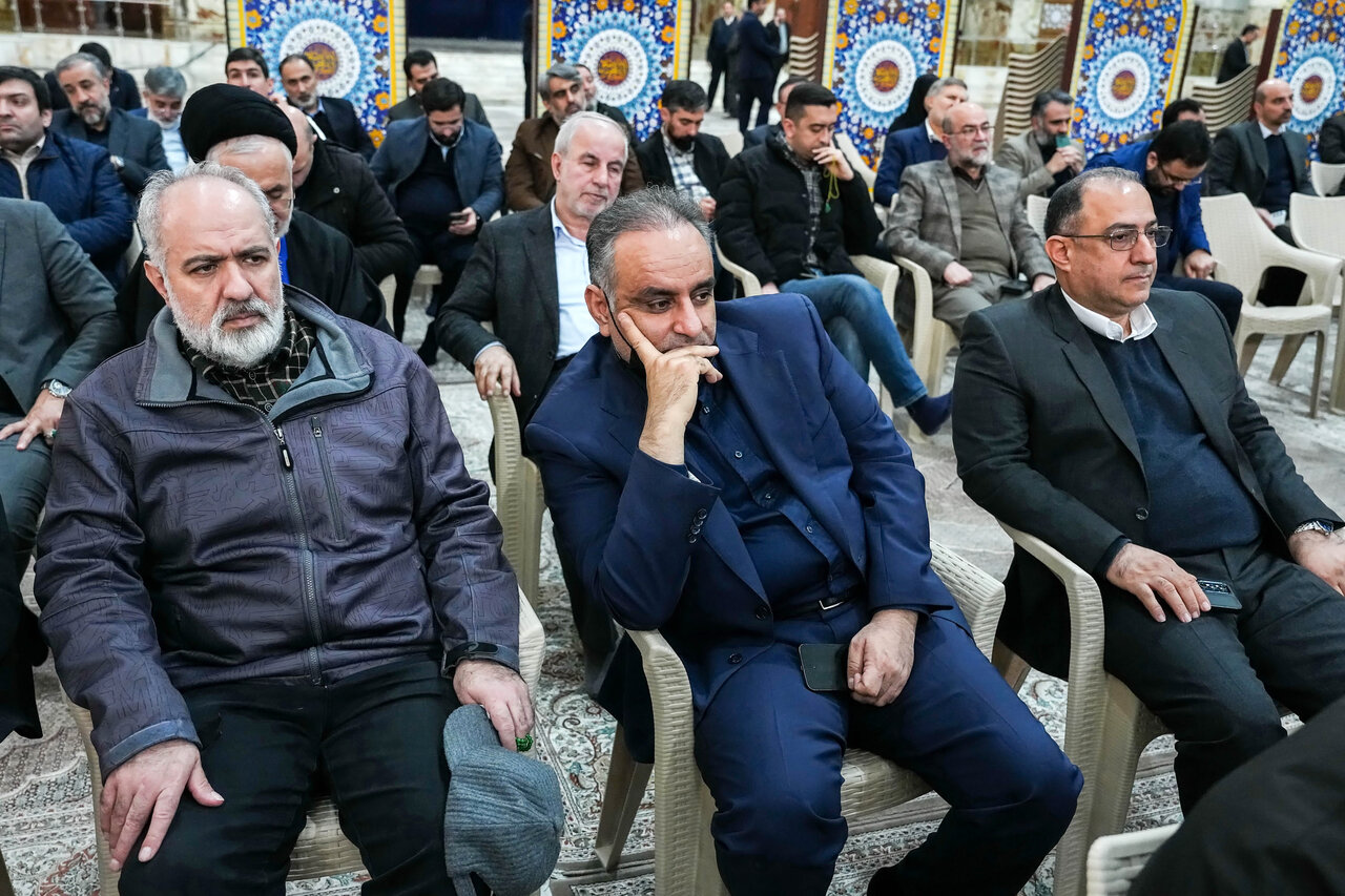 تجدید میثاق رئیس مجلس و نمایندگان با آرمان‌های امام(ره)