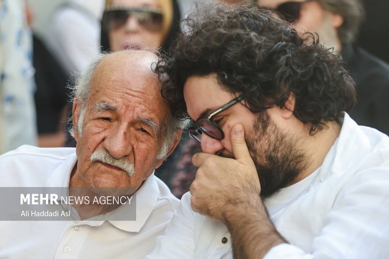 تصاویر مراسم تشییع پیکر ناصر تقوایی