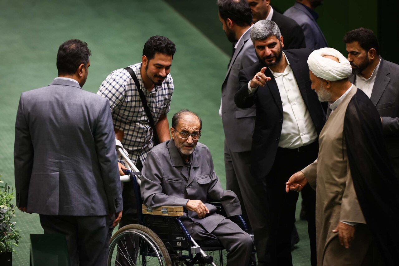 صحن علنی یکشنبه ۴ شهریورماه مجلس